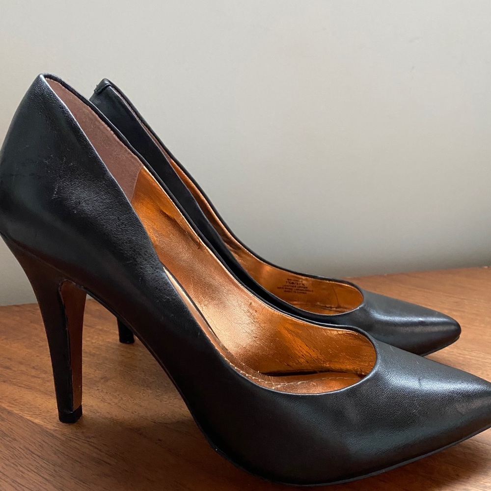 Heels BCBG